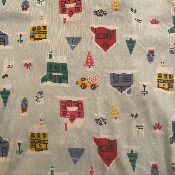 Sweet Organic Winter Pjs from Gap - Picture 3 of 5